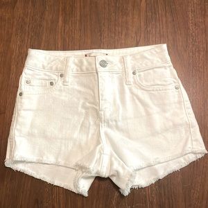 NWOT - Sunday Best White Denim Shorts
